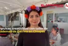 Impulsan creatividad y preservación cultural con taller de diademas de Catrina