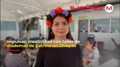 Impulsan creatividad y preservación cultural con taller de diademas de Catrina