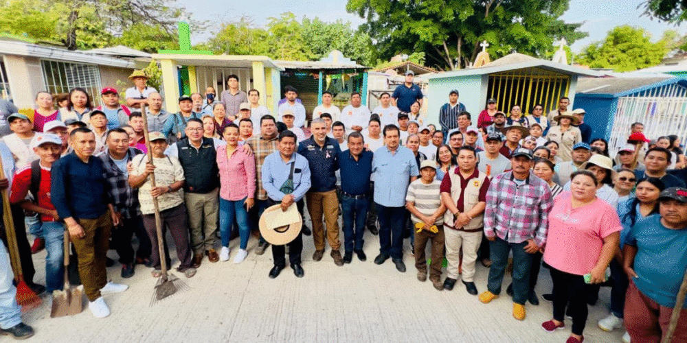 Realizan operativo de macro limpieza en panteones de Tuxtla Gutiérrez
