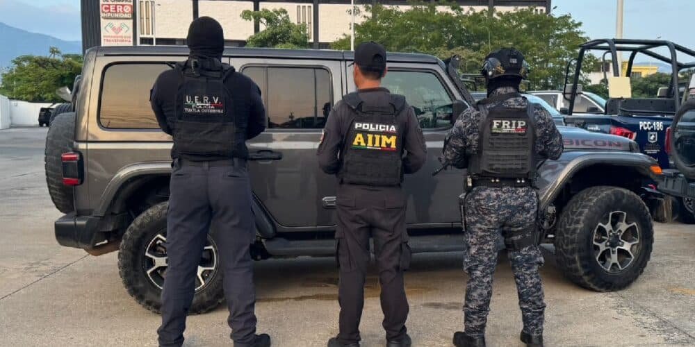 SSP de Tuxtla asegura vehículo con reporte de robo vigente; conductor es puesto a disposición del MP