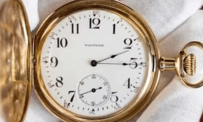 Reloj de pasajero del Titanic se vende por cifra récord en histórica subasta