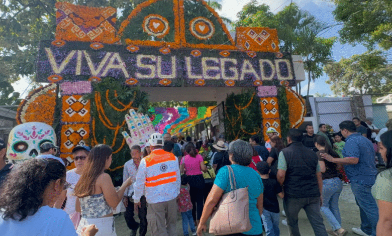 Saldo blanco en panteones de Tuxtla durante temporada de Día de Muertos