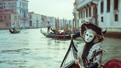 Desde la majestuosidad de la Roma Imperial y la cuna del Renacimiento hasta el encanto atemporal de la costa y los canales de Venecia, esta es la ruta esencial para el viajero que busca experimentar la historia, el arte y la gastronomía italiana.