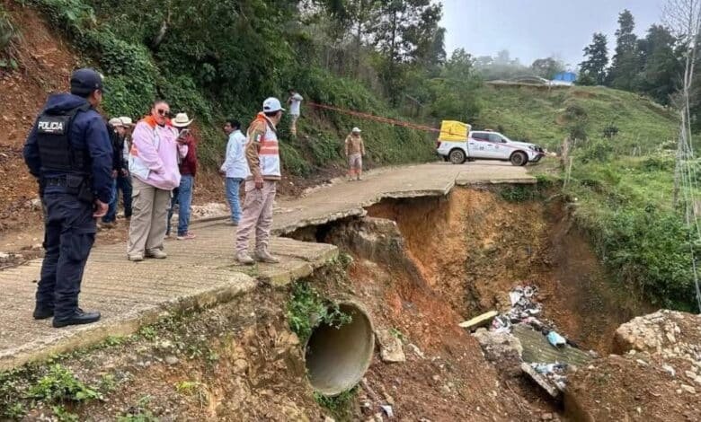 Deslizamiento de ladera deja 24 familias afectadas en Pueblo Nuevo Solistahuacán