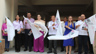 Lekil Kuxlejal en las aulas más de 30 mil cartillas para promover una vida libre de violencia