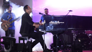 Más de mil egresados se reúnen en la Gala Alumni UNACH 2025