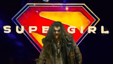 Jason Momoa vuelve a transformar por completo su imagen para dar vida a Lobo, uno de los personajes más extremos del universo DC, en la próxima película Supergirl. Un reciente teaser ha encendido el entusiasmo de los seguidores, al mostrar al actor con un aspecto radicalmente distinto y fiel al icónico antihéroe.