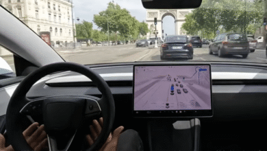 Investigan en EU a Tesla por posibles infracciones de tránsito y riesgos a la seguridad con su sistema autónomo