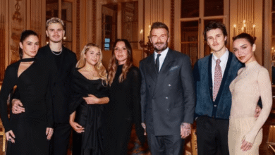 Victoria Beckham reaparece unida a su familia en París
