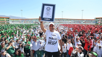 Chiapas celebra récord Guinness con imagen humana de camiseta de fútbol