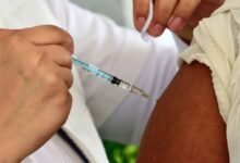 Enfermeras recorren montañas en Chiapas para contener el sarampión. (Foto: Redes Sociales).