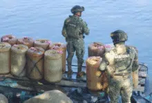 Marina asegura 1,140 litros de diésel en el río Suchiate en Ciudad Hidalgo, Chiapas