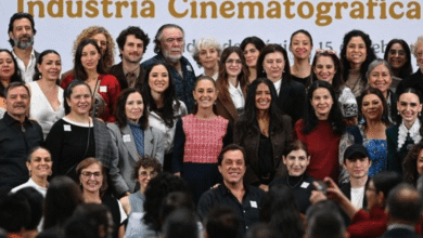 Salma Hayek y Claudia Sheinbaum anunciarán incentivos para fortalecer el cine en México