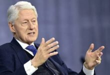 Bill Clinton explica ante el Congreso su relación con Jeffrey Epstein. Imagen: Redes Sociales.