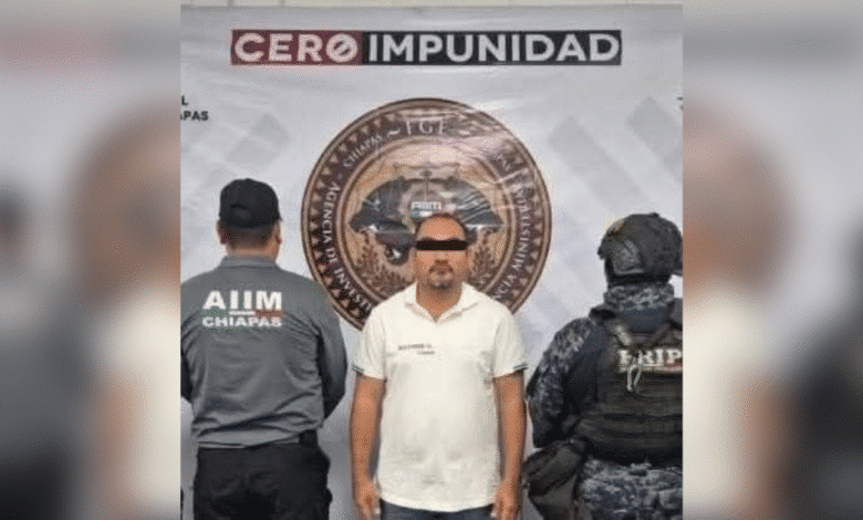 Detienen a funcionario del Ayuntamiento de Tuxtla Gutiérrez
