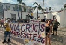 Migrantes realizan Viacrucis en Tapachula