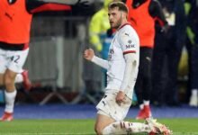 Santiago Giménez vuelve a entrenar con el Milan tras cuatro meses de baja