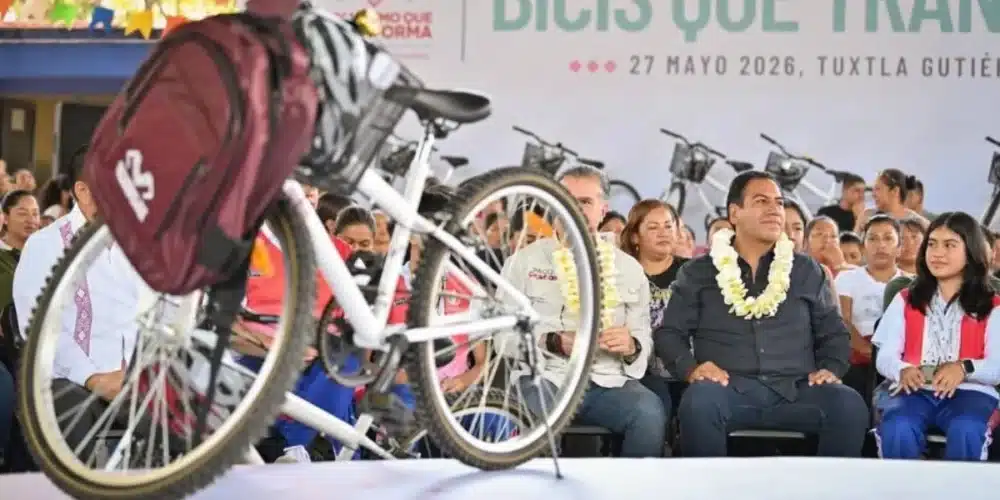 Gobierno de Chiapas fortalece apoyo educativo para jóvenes en Tuxtla