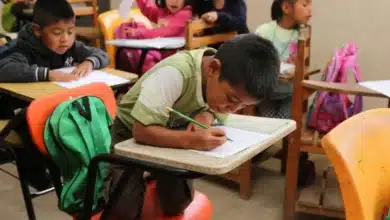 Duro golpe, 300 mil sin clases por paro.