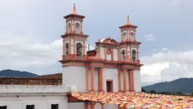 san cristóbal de las casas, entre montañas, cultura viva y tradición colonial