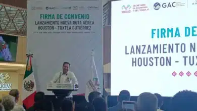 firman convenio para nueva ruta área houston tuxtla gutiérrez que iniciará operaciones en octubre 1