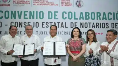 Gobierno de Chiapas firma convenio con notarios para agilizar trámites y fortalecer la certeza jurídica