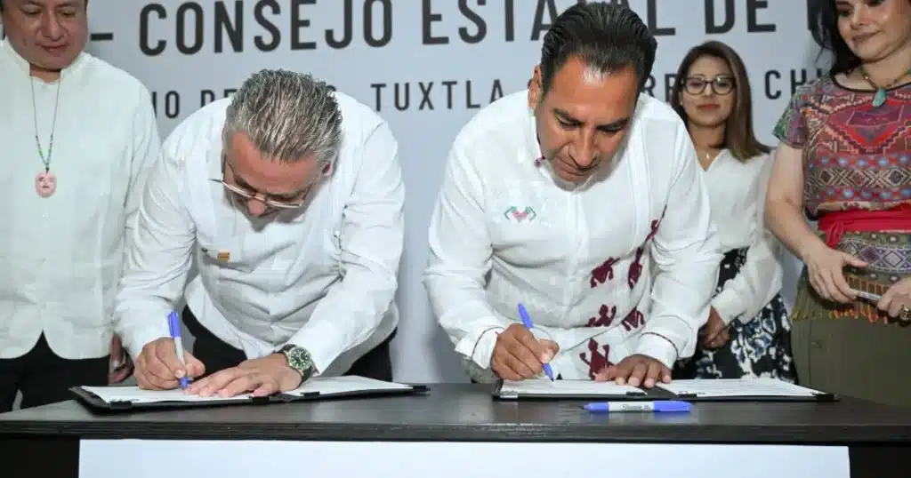 gobierno de chiapas firma convenio con notarios (2)