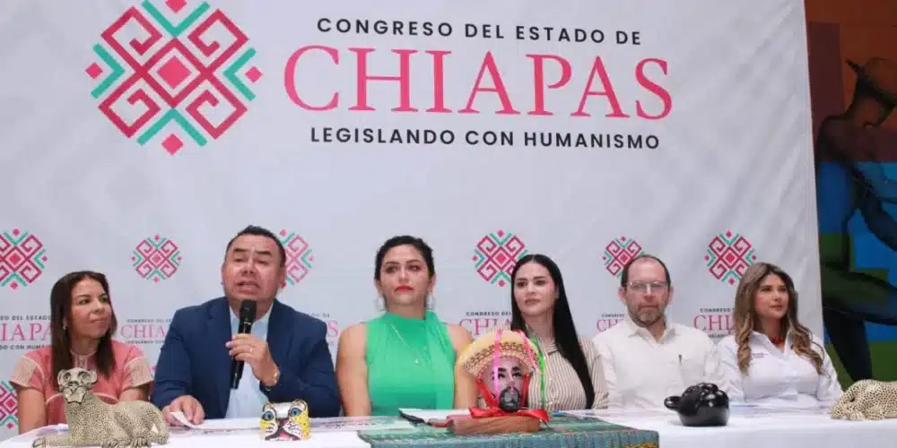 Lanzan convocatoria “Tuxtla Propone” para otorgar becas universitarias al 100%