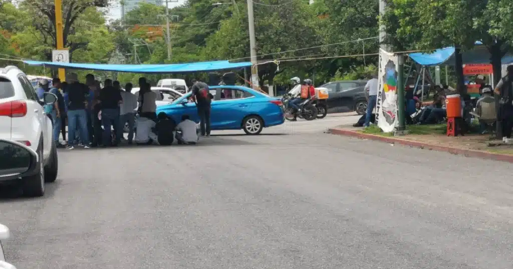 magisterio toma dependencias en tuxtla y colapsa la movilidad 0