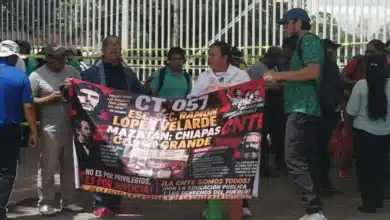 magisterio toma estación de pemex en tuxtla y mantiene bloqueo indefinido