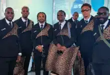 congo sorprende con elegante atuendo en su llegada al mundial 2026