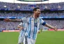 histórico triplete de messi da el triunfo a argentina