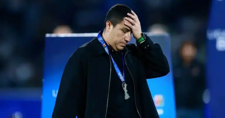 Pumas se queda sin técnico, se va Efraín Juárez