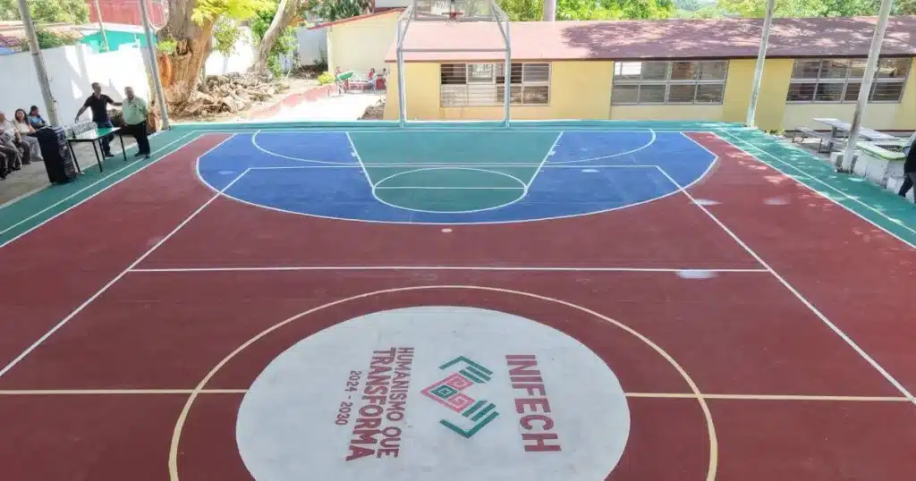 gobierno de chiapas entrega obras para brindar espacios dignos a estudiantes de primaria (2)