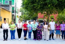 inauguran pavimentación con concreto hidráulico de la calle la ceiba en la colonia los pinos de palenque