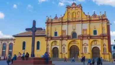 san cristóbal de las casas recibe a miles de turistas durante las vacaciones de verano