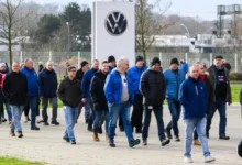 ¿volkswagen despedirá a 100 mil trabajadores esto es lo que se sabe del posible plan de recortes