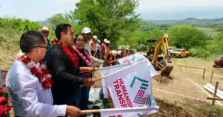 Gobierno de Chiapas impulsa obra de agua potable en Chiapilla