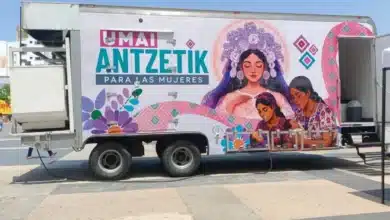 Llevan servicios gratuitos para la detección oportuna del cáncer de mama; invitan a mujeres a aprovechar las UMAI Antzetik