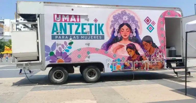 Llevan servicios gratuitos para la detección oportuna del cáncer de mama; invitan a mujeres a aprovechar las UMAI Antzetik