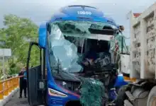 accidente entre camión de volteo y unidad aexa deja nueve lesionados en mapastepec