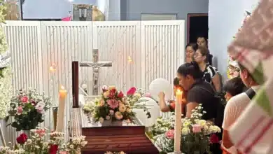 familiares, amigos y compañeros despiden a josé emmanuel