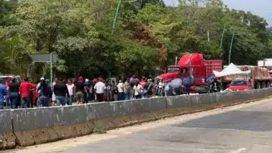 bloqueos de maestros colapsan accesos a tuxtla gutiérrez
