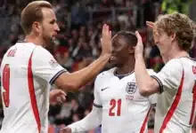 Inglaterra gana 2-0 a Chequia con Kane y Gordon