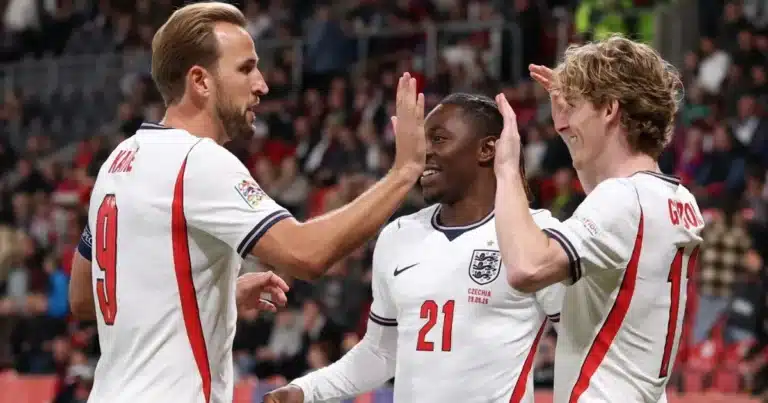 Inglaterra gana 2-0 a Chequia con Kane y Gordon