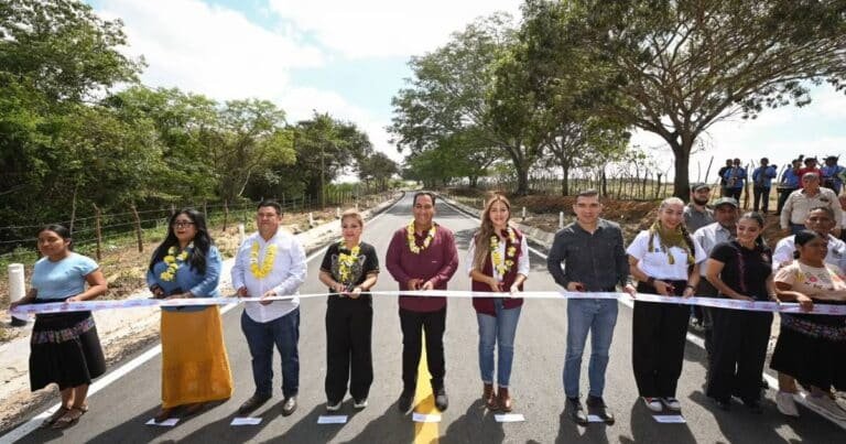 lleva obras de bienestar a cintalapa