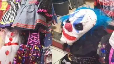 Comerciantes listos para la temporada de disfraces por Día de Muertos