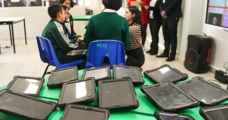 restringen uso de celulares en primarias y secundarias de chiapas