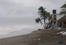 Tormenta Tropical Simón reportan vientos de 95 kmh y sigue bajo vigilancia