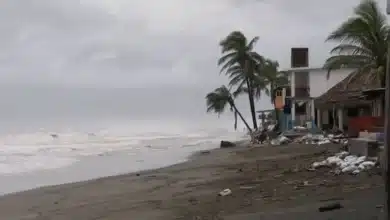 Tormenta Tropical Simón reportan vientos de 95 kmh y sigue bajo vigilancia